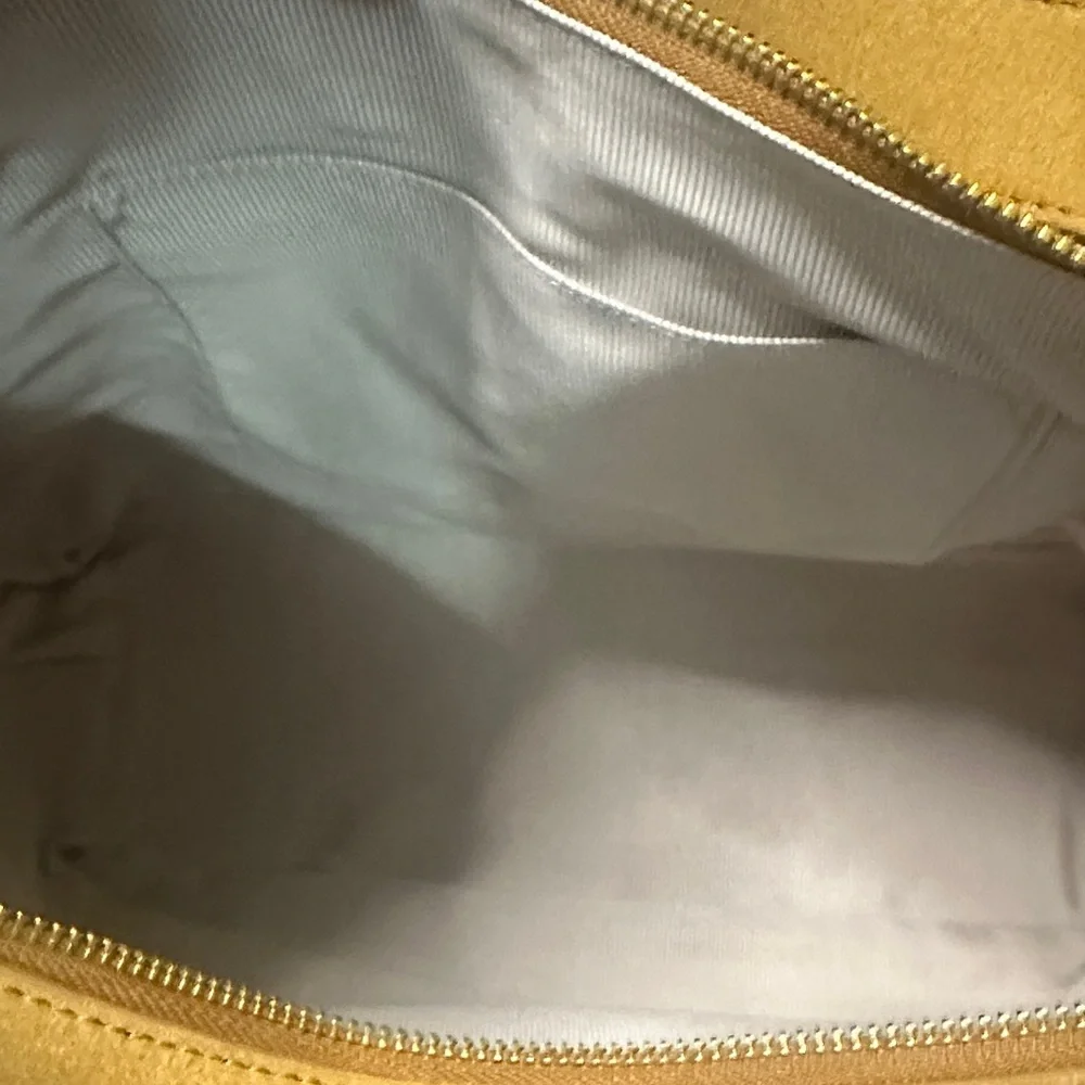 NWT- Margot New York Suede Leather Tan Shoulder Hobo Bag. New With Tags. - Picture 12 of 16